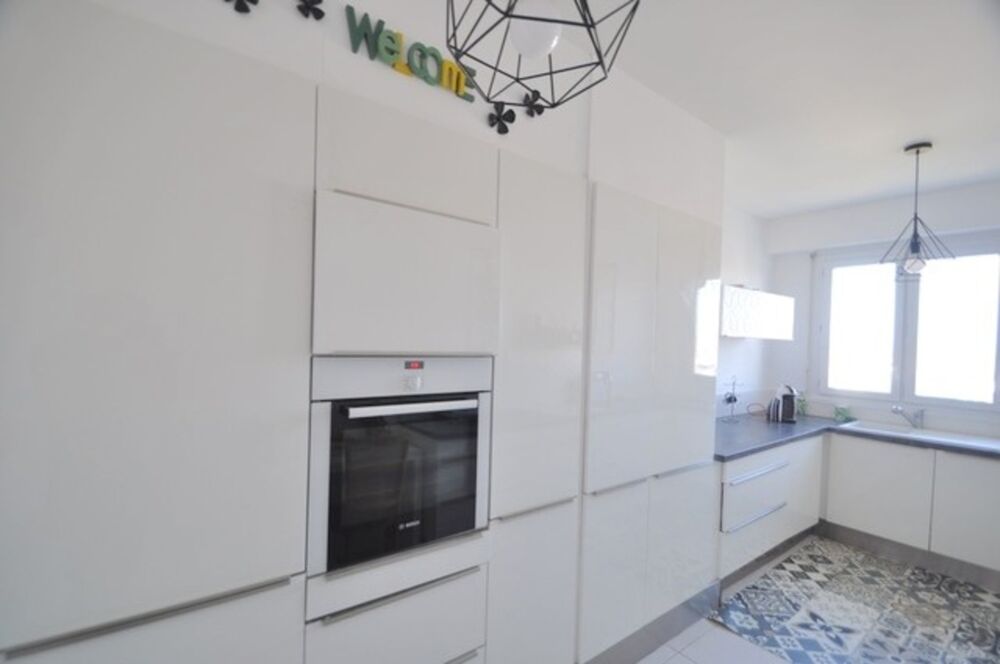 Appartement à vendre 3 pièces ANGERS (49), grand appartement + cave et garage