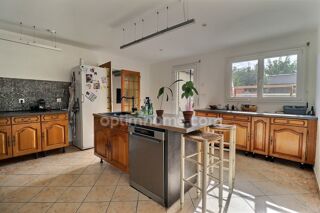  Maison  vendre 7 pices 158 m