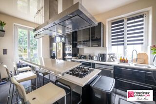  Maison � vendre 7 pi�ces 236 m�