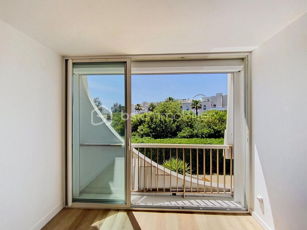 **** NOUVEAUTÉ * T2 ENTIÈREMENT RENOVÉ * QUARTIER POINT ZÉRO * PROCHE MER ****