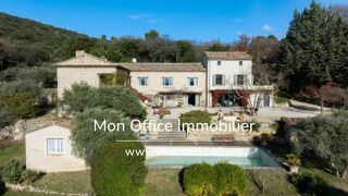  Maison à vendre 10 pièces 330 m²
