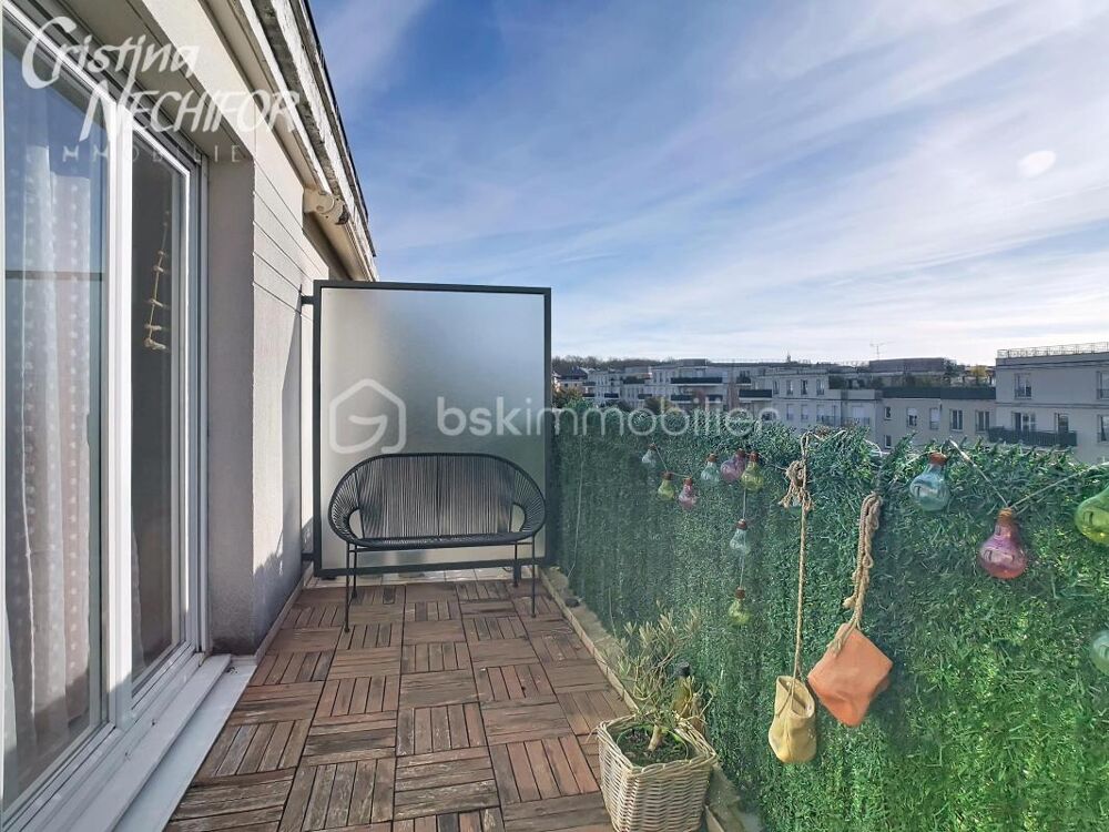 Superbe F3 au Dernier étage avec Balcon, 2 places de Parking et Cave  Quartier du Parc des Frênes
