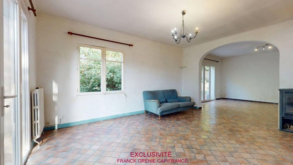 Vente Maison TOURVES – MAISON À RÉNOVER 151 M² – 5 CHAMBRES – GARAGE 60 M² – TERRAIN 1 210 M² – PANNEAUX SOLAIRES Tourves