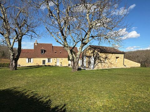   Ferme r�nov�e avec finition exceptionnel, piscine et 3 hectares de terrain Maison - 5 pi�ce(s) - 241 m�