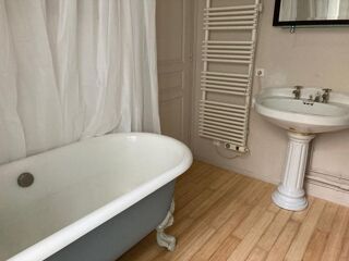  Appartement à louer 1 pièce 40 m²