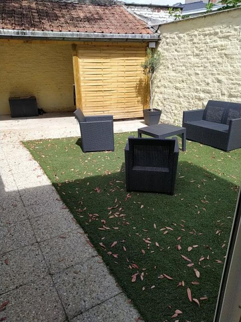 Location Appartement Appartement 2 pièces / 15 m² / 500 EUR / LILLE Lille