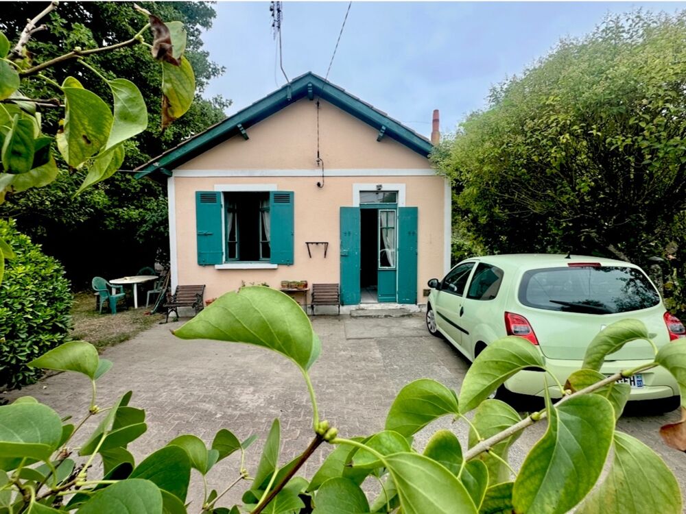 Vente Maison Maison, plus studio 30 m2, un garage à réhabiliter à vendre 5 pièces PESSAC (33) Pessac
