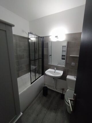  Appartement à louer 2 pièces 38 m²