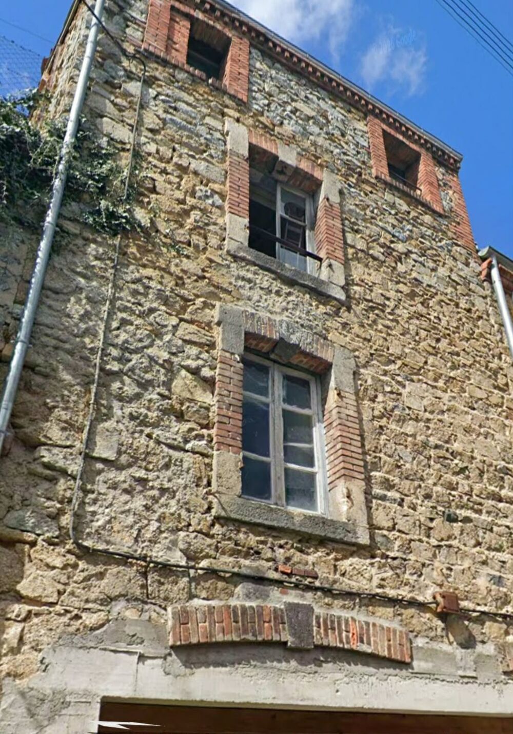 Opportunité rare : Maison de ville à restaurer entièrement  Fort potentiel