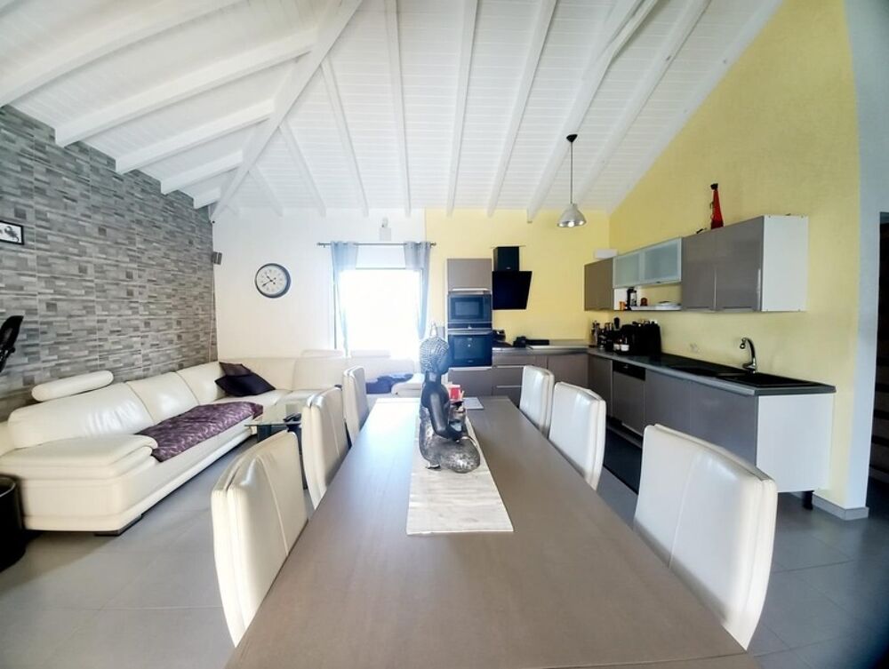 à vendre  Villa Sainte-Anne (97180)