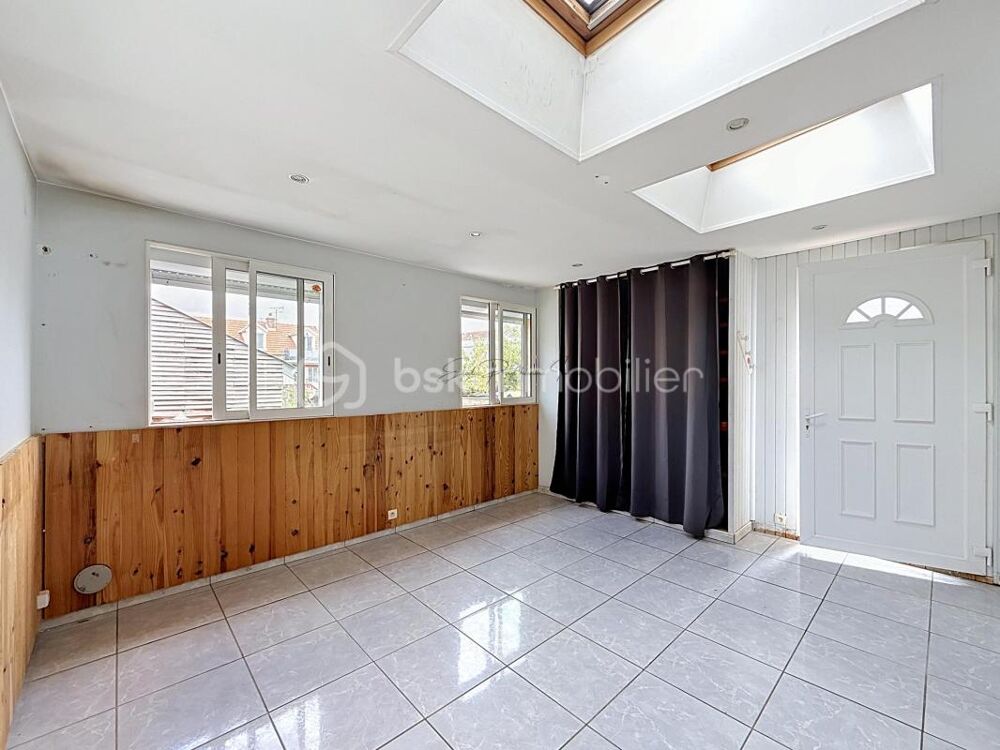 Vente Maison Maison familiale de 103 m² avec 4 chambres, jardin clos et sous-sol complet Champagne sur seine