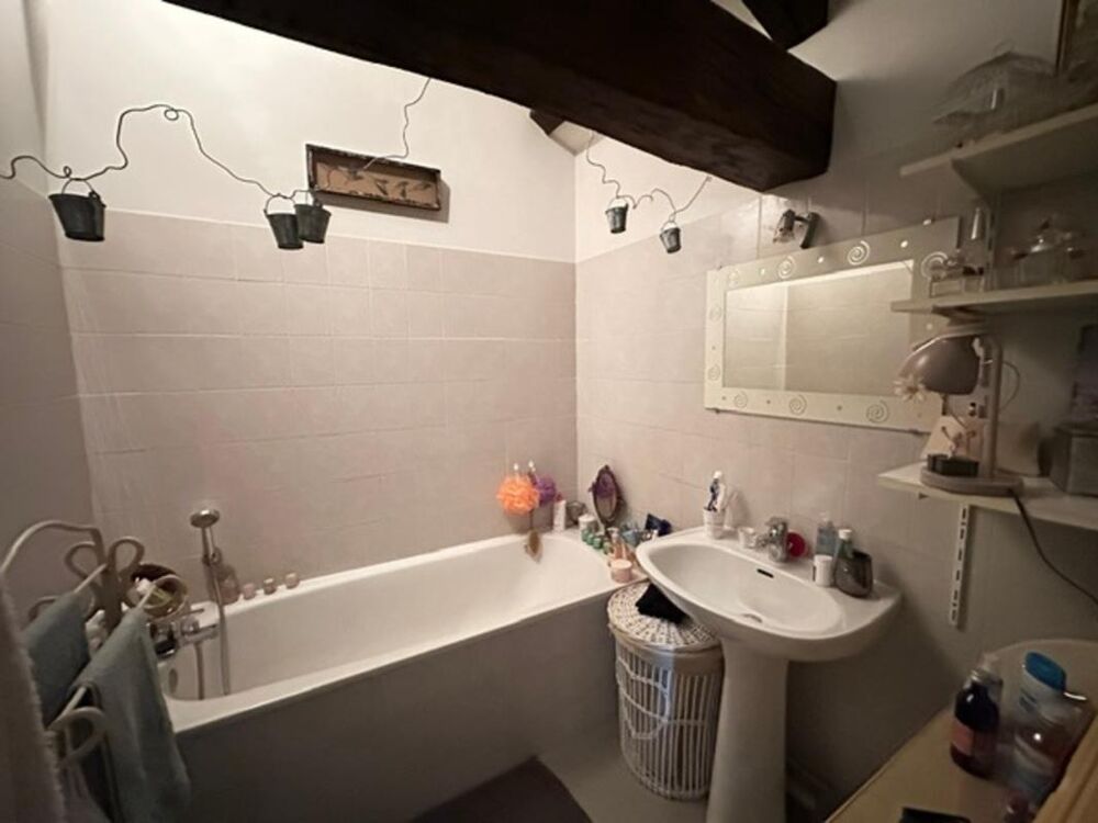 ? SUPERBE APPARTEMENT DE CHARME  EMPLACEMENT EXCEPTIONNEL À ANGOULÊME ! ?