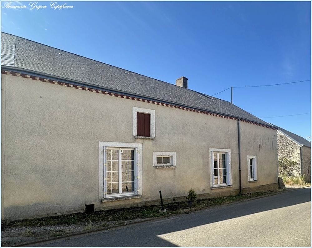 Loigny-La-Bataille - Maison de village - à rénover, combles aménageables, nombreuses dépendances, terrain 1 000 m²