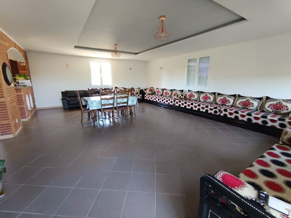 Maison 233 m² avec appartement indépendant - DPE B - Terrain 2000 m² - Feugarolles