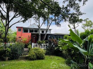  Villa � vendre 8 pi�ces 200 m�