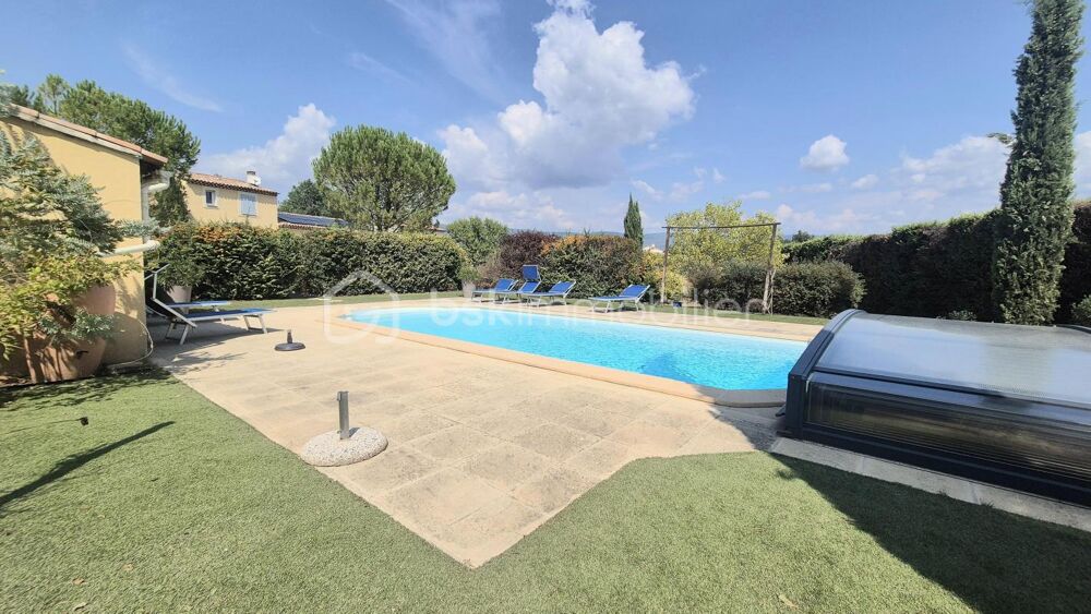 Villa traditionnelle - 2 logements - Parcelle de 3 000 m²