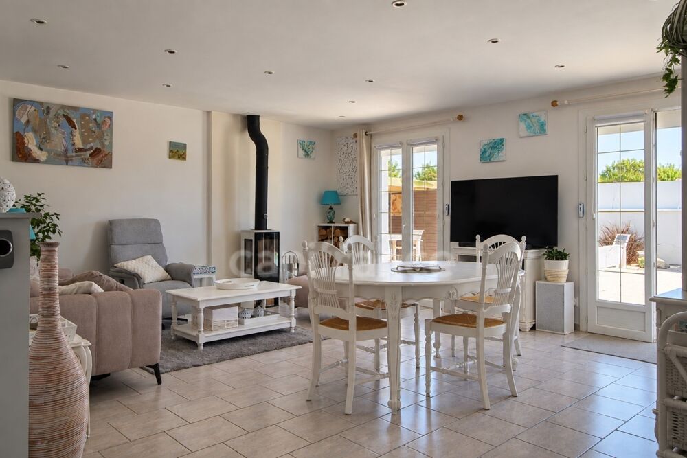 SAUJON  MAISON DE PLAIN PIED 3 CHAMBRES AVEC PISCINE