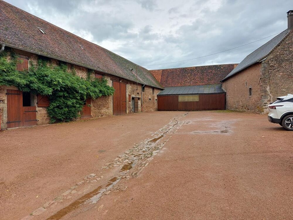 à vendre  Maison Saint-Martin-de-Salencey (71220)