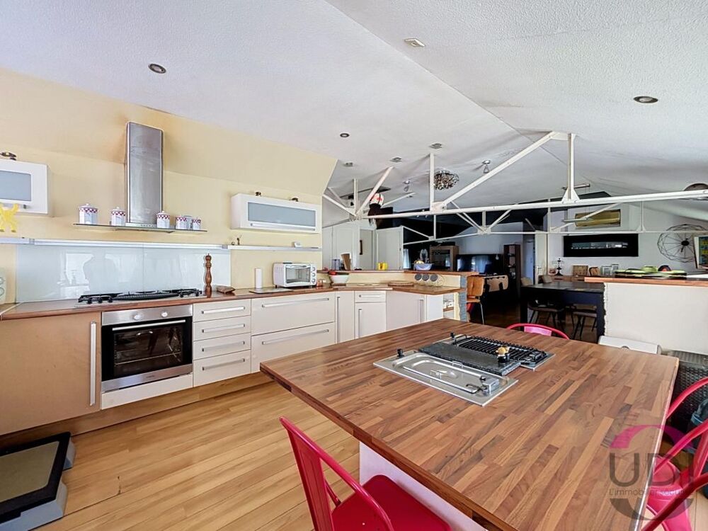 Vente Maison Hyper-centre-ville – Maison de style loft avec piscine intérieure - Montluçon Montlucon