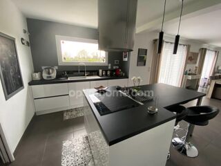  Maison à vendre 6 pièces 145 m²