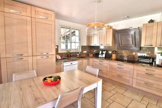  Villa à vendre 5 pièces 134 m²