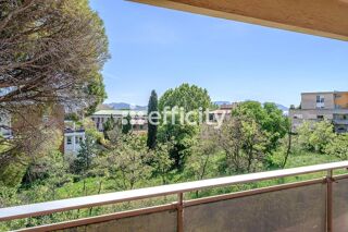  Appartement � vendre 3 pi�ces 77 m�