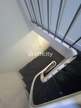  Immeuble à vendre 228 m²