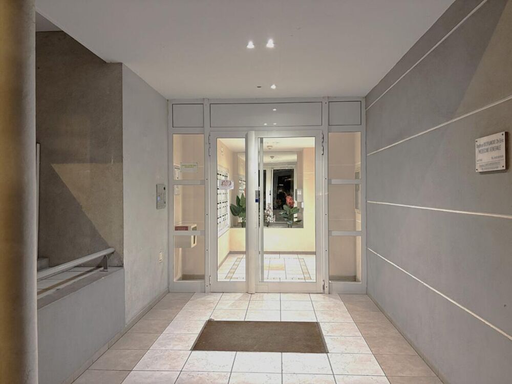 Vente Appartement Appartement 2 Pièces 56 m² Centre Ville Cagnes sur mer