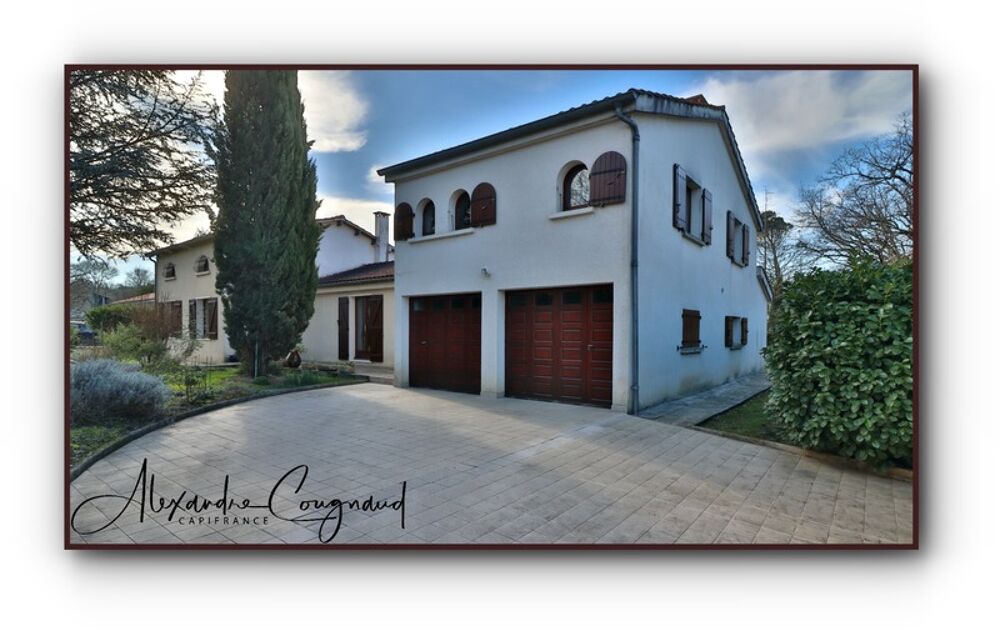 Maison 8 pièces 208 m² · à Saix · 208 m² · 270 000 €