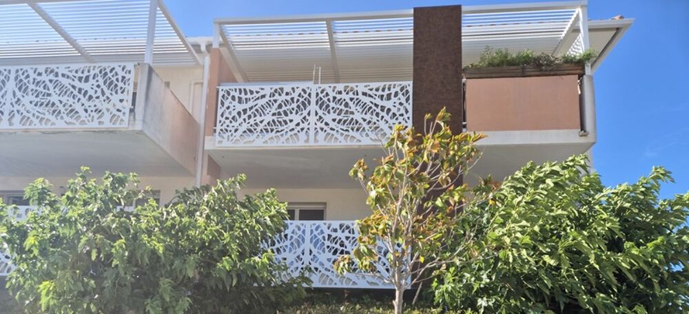 Vente Appartement CALVI T3 MODERNE AVEC TERRASSE DE 17 M2 PROCHE DES PLAGES ET COMMERCES Calvi