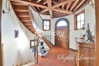 Propriété/château à vendre 8 pièces 258 m²