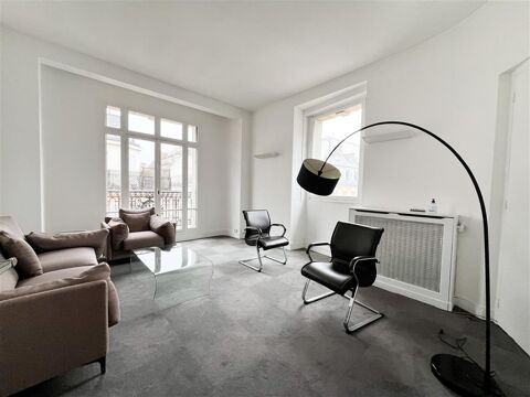Bureaux d'une surface de 320m&sup2; 21583 75008 Paris