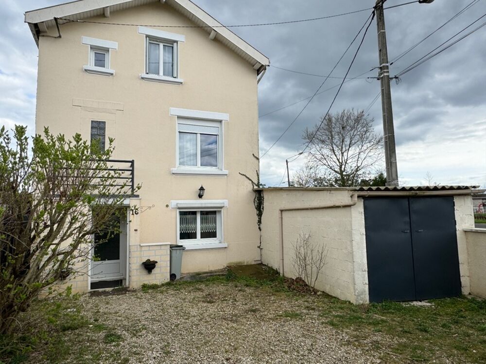 Vente Maison MAISON INDIVIDUELLE, TROIS CHAMBRES, UN BUREAU GARAGE ET JARDIN CLOS Saint dizier