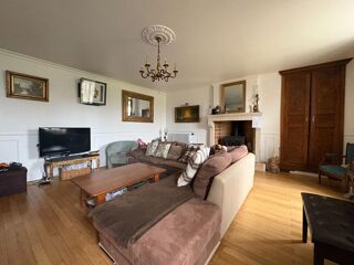  Maison � vendre 8 pi�ces 219 m�