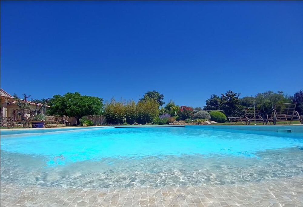  vendre  Proprit/chteau Monteux (84170)