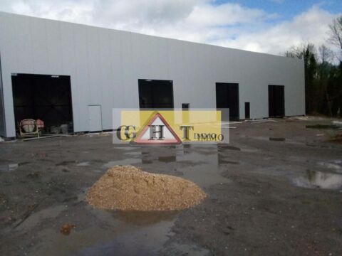 ENTREPOT AVEC PARKING 600 M&sup2; A LOUER  PROCHE ROUEN 4500 76960 Notre dame de bondeville