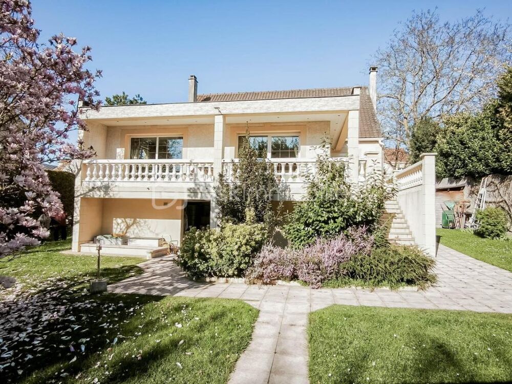 BELLE DEMEURE A LA FRETTE SUR SEINE