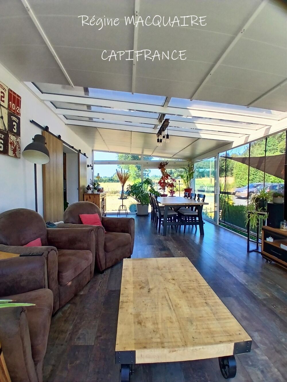À vendre  Pavillon 6 pièces, 151 m², 4 chambres dont 1 au Rdc, terrain 2 500 m²  Luminosité, rénovation, confort à Vire Norman