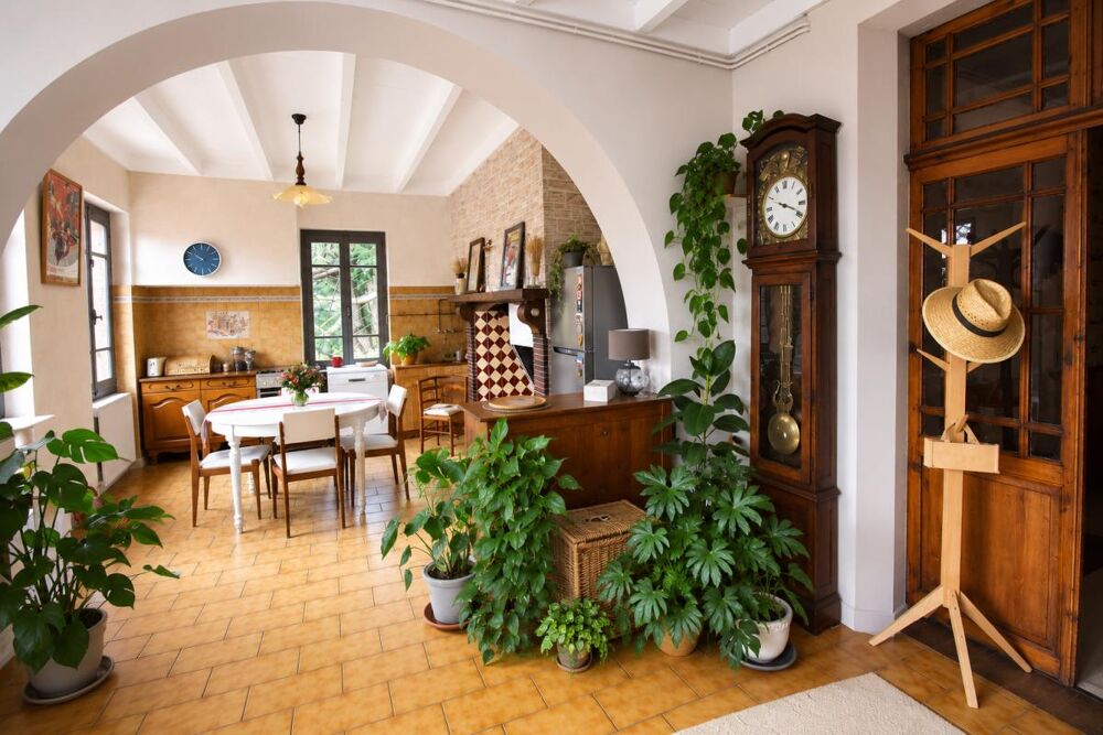 Vente Maison 82130, Montastruc, Nord de Montauban. Maison plain pied, 160 m², 6 pièces, 3/4 chambres sur 1,5 hA de terrains + écuries Montastruc