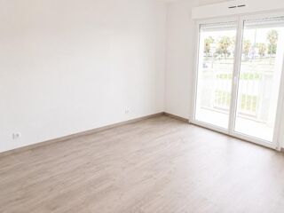  Appartement à louer 3 pièces 63 m²