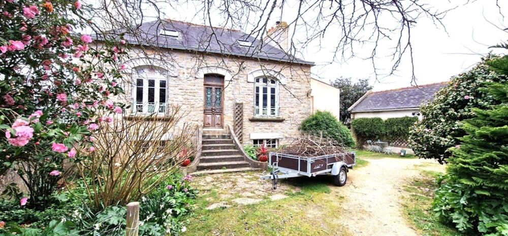 A vendre-Douarnenez- Maison année 30-Garage-sous-sol-jardin