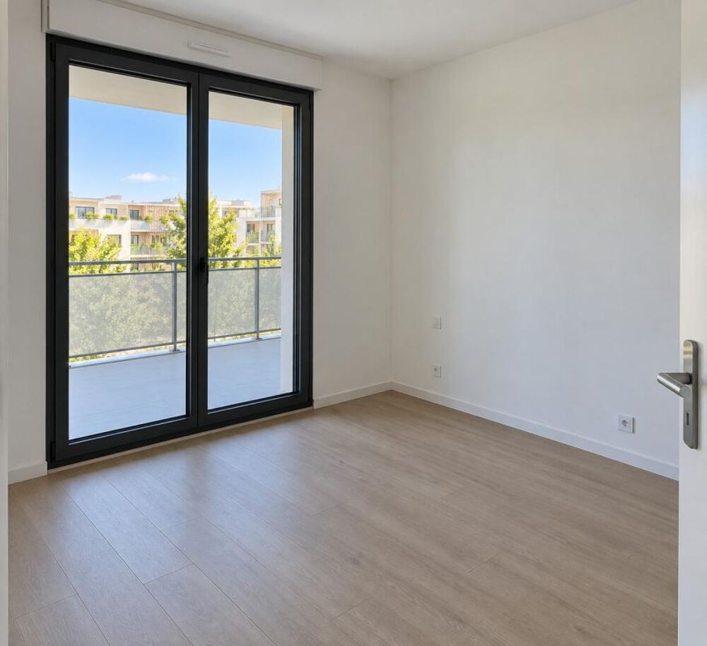 Vente Appartement 2 Pièces – GRANDE PIÈCE DE VIE – BALCON - TRAM À 100m Begles