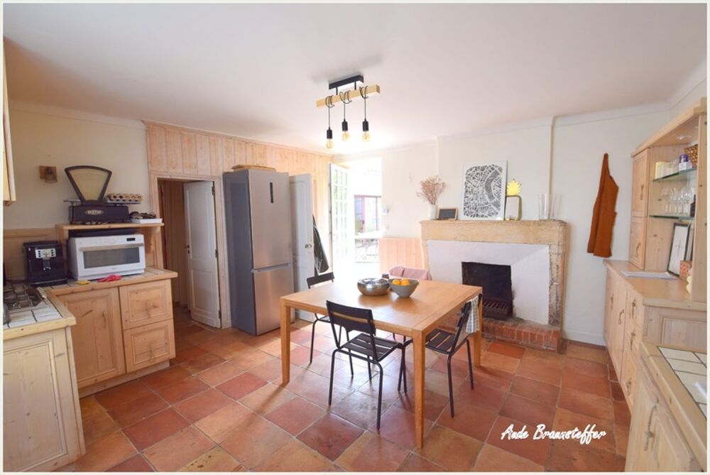 Maison à vendre 7 pièces LOIX (17) avec possibilité d'extension