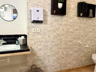  Immeuble � vendre 6 pi�ces 151 m�