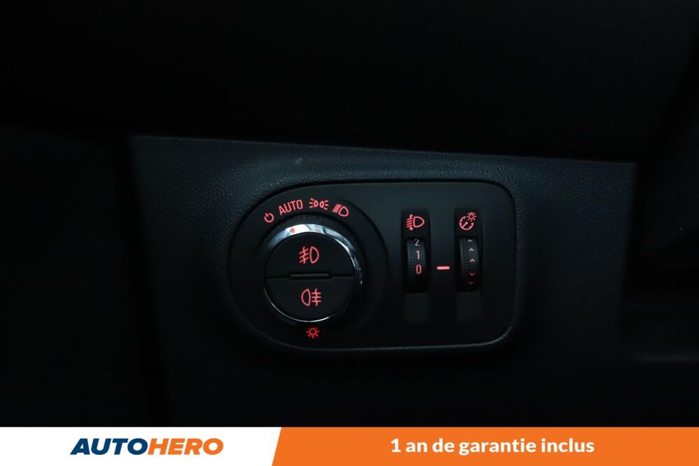 Corsa 1.4 Play 5P 90 ch 2016 occasion 92130 Issy-les-Moulineaux