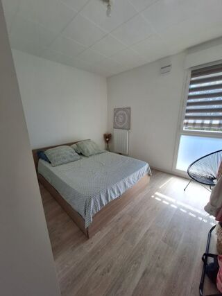  Appartement à louer 2 pièces 42 m²