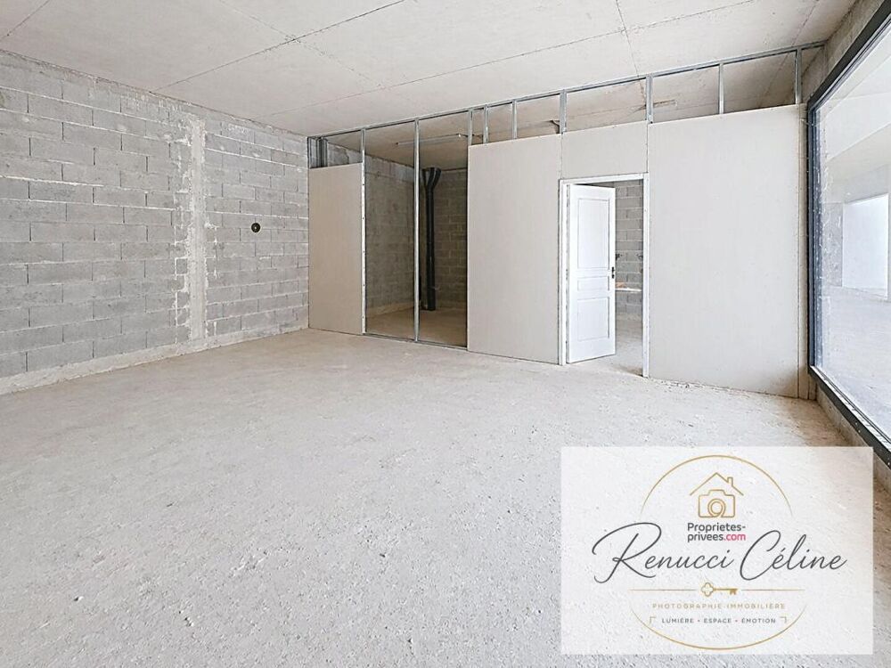 Vente Immeuble Local commercial de 64 m² Porticcio