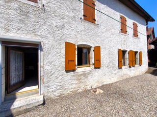 Vente Appartement Appartement de charme au cœur du village – T3 de plus de 90 m² avec jardin Viuz en sallaz