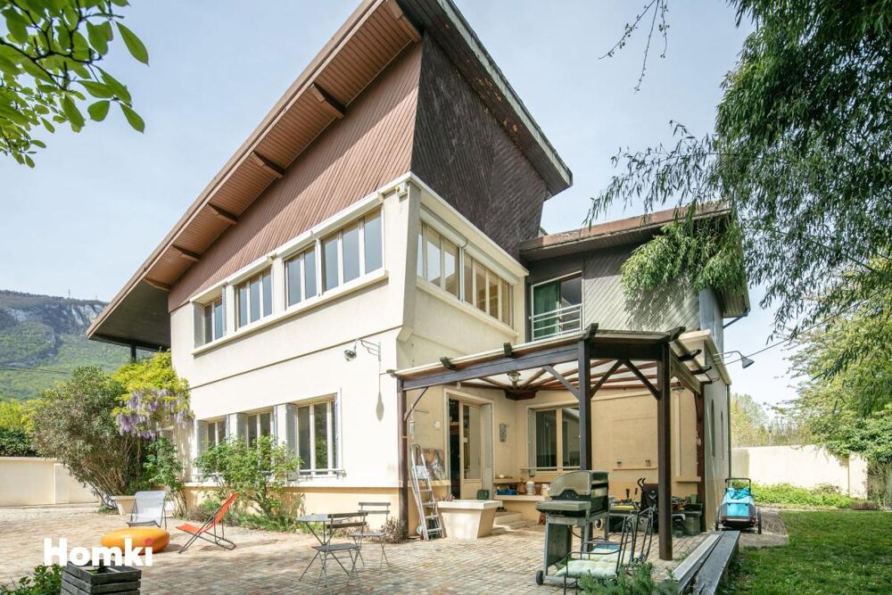 Vente Maison Maison de 226 m² au cœur d'un jardin arboré de 1 500 m² – Fraîcheur, calme et verdure Fontaine