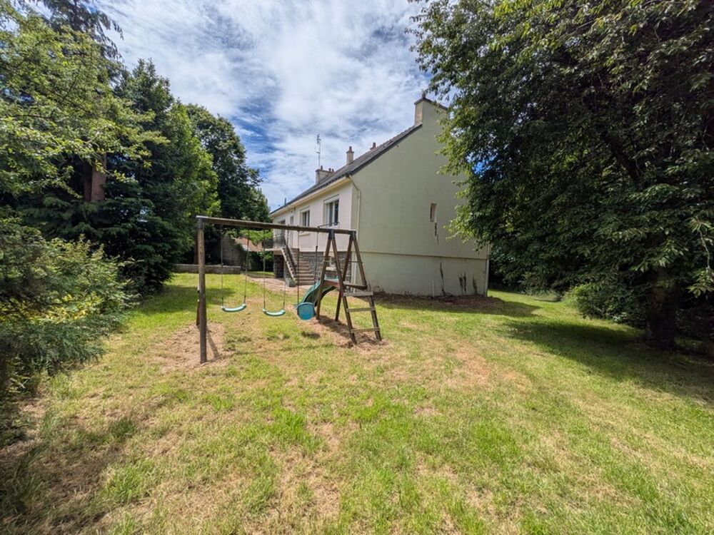 LIGNOL en campage au calme maison en rez de chaussée surélevé de 98m² environ 6 pièces parcelle de 2425m² environ avec dépendanc